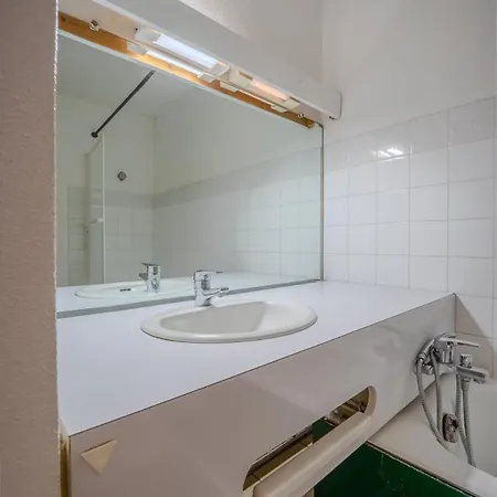 Daire The Little Azur